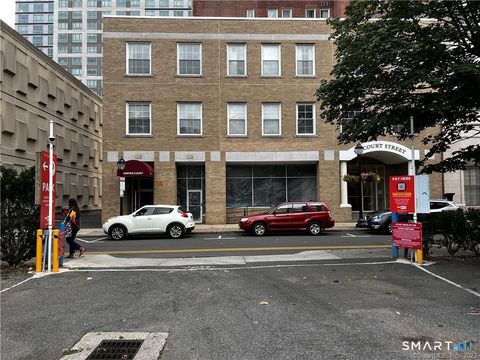 Tiny photo for 124 Court Street #406, New Haven, CT 06516 (MLS # 24153877)