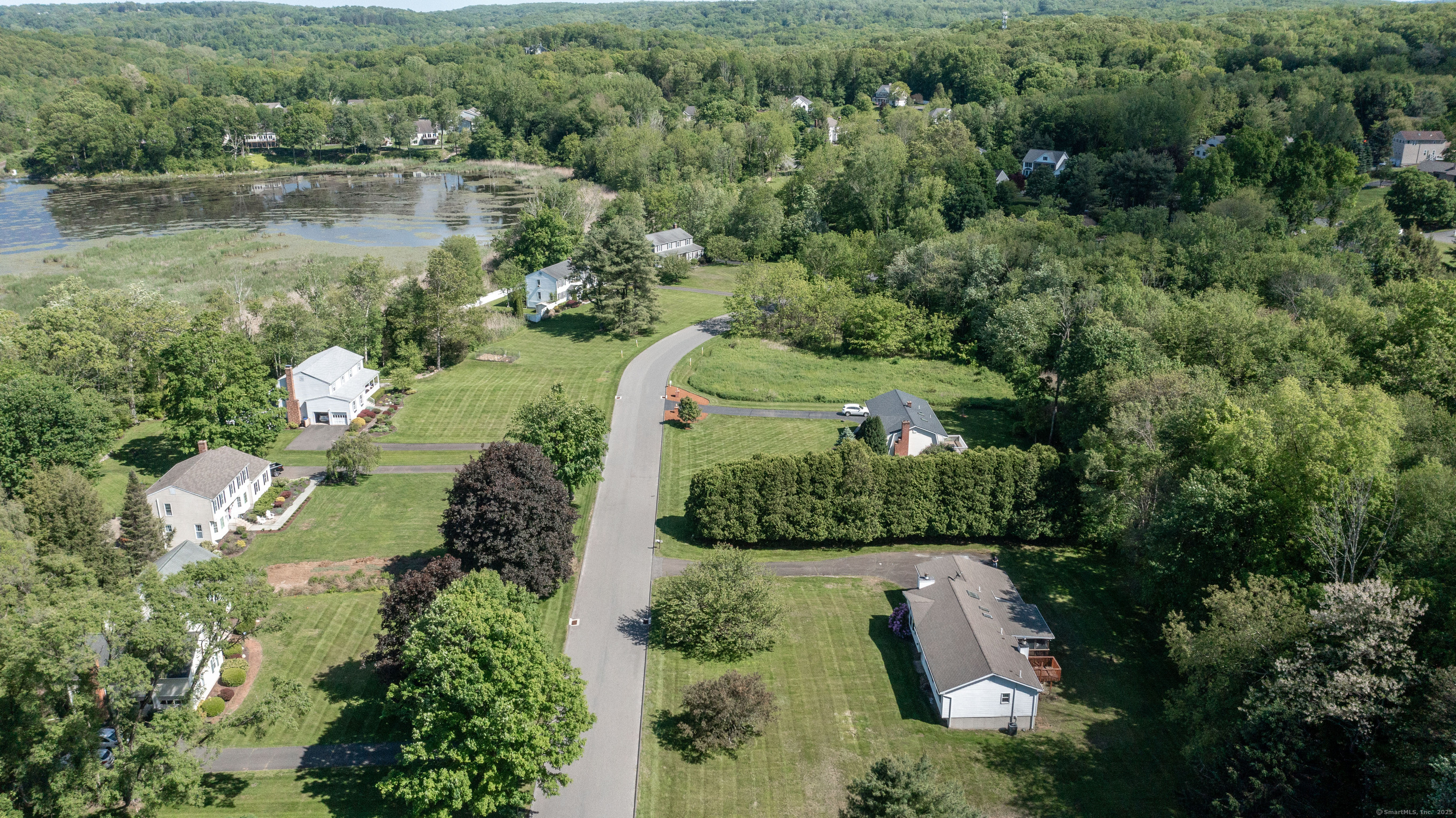 16 Dairy Farm Drive, Brookfield, Connecticut image 40