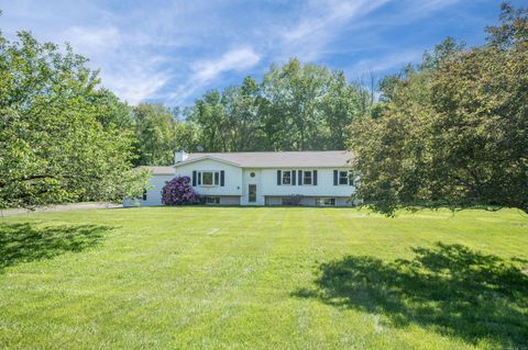 16 Dairy Farm Drive Brookfield CT 06804