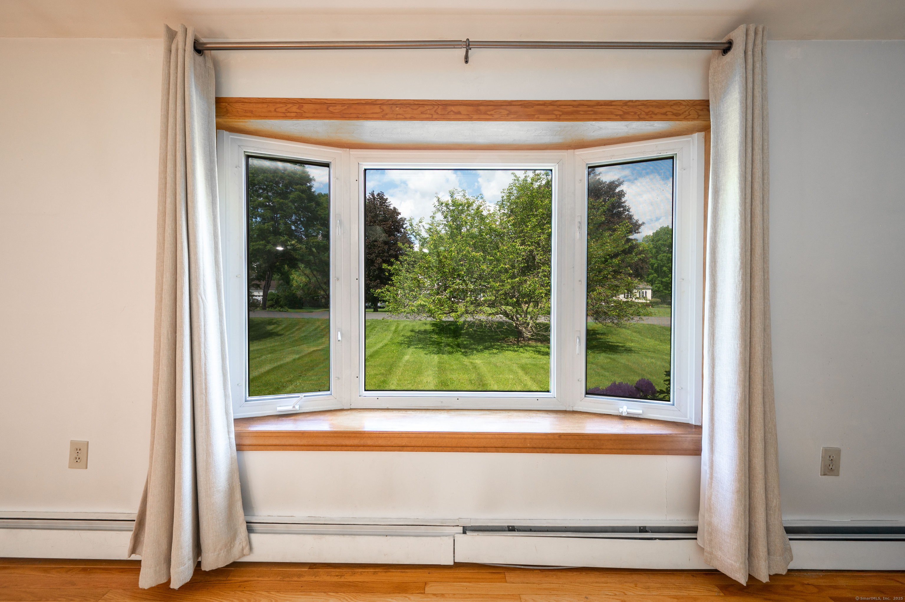16 Dairy Farm Drive, Brookfield, Connecticut image 8