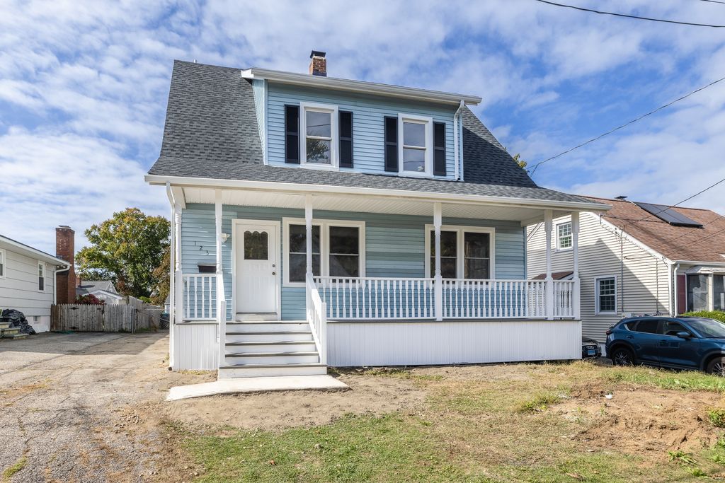 Photo of 123 Klondike Street, Stratford, CT 06614 (MLS # 24133070)