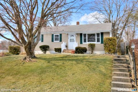 Photo of 38 Hollywood Avenue, Milford, CT 06460 (MLS # 24156075)