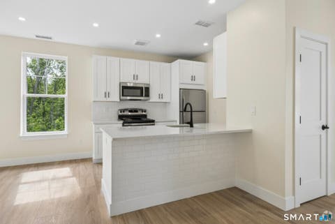 Multifamily For Rent - 220 East Road #I<br/> Meriden, CT 06450