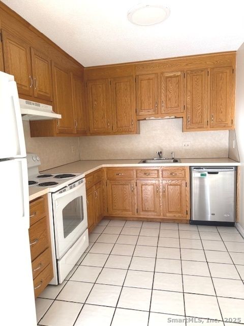 Tiny photo for 25 Old Turnpike Road #Building 15 10, Southington, CT 06489 (MLS # 24143535)