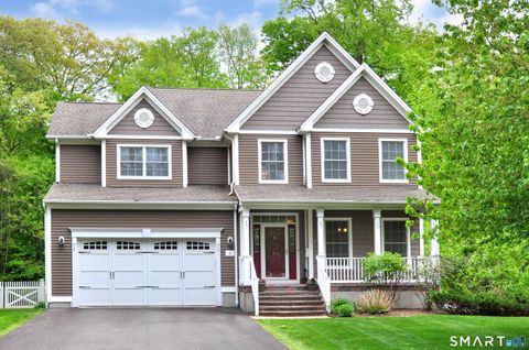 Photo of 1 Ridgeview Drive, Farmington, CT 06032 (MLS # 24169456)