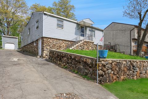 MLS: 24083491