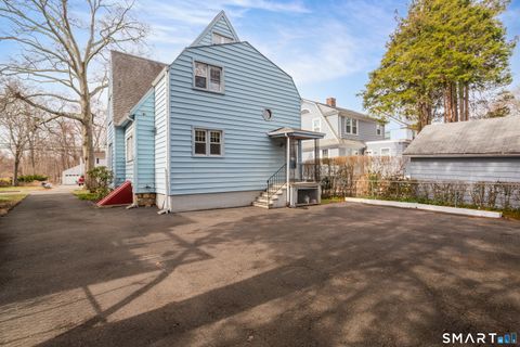 Tiny photo for 109 Oaklawn Avenue, Stamford, CT 06905 (MLS # 24162905)