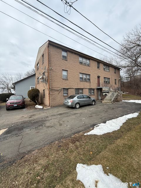 Photo of 33 Allen Place, New Haven, CT 06512 (MLS # 24155722)