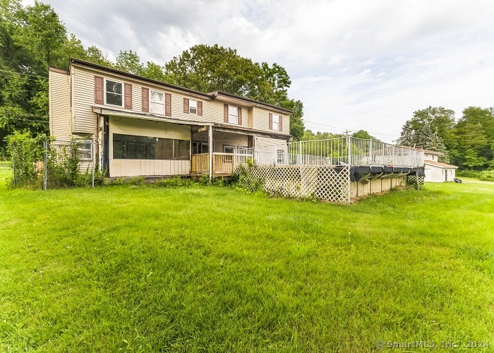 18 Pautipaug Hill Road
