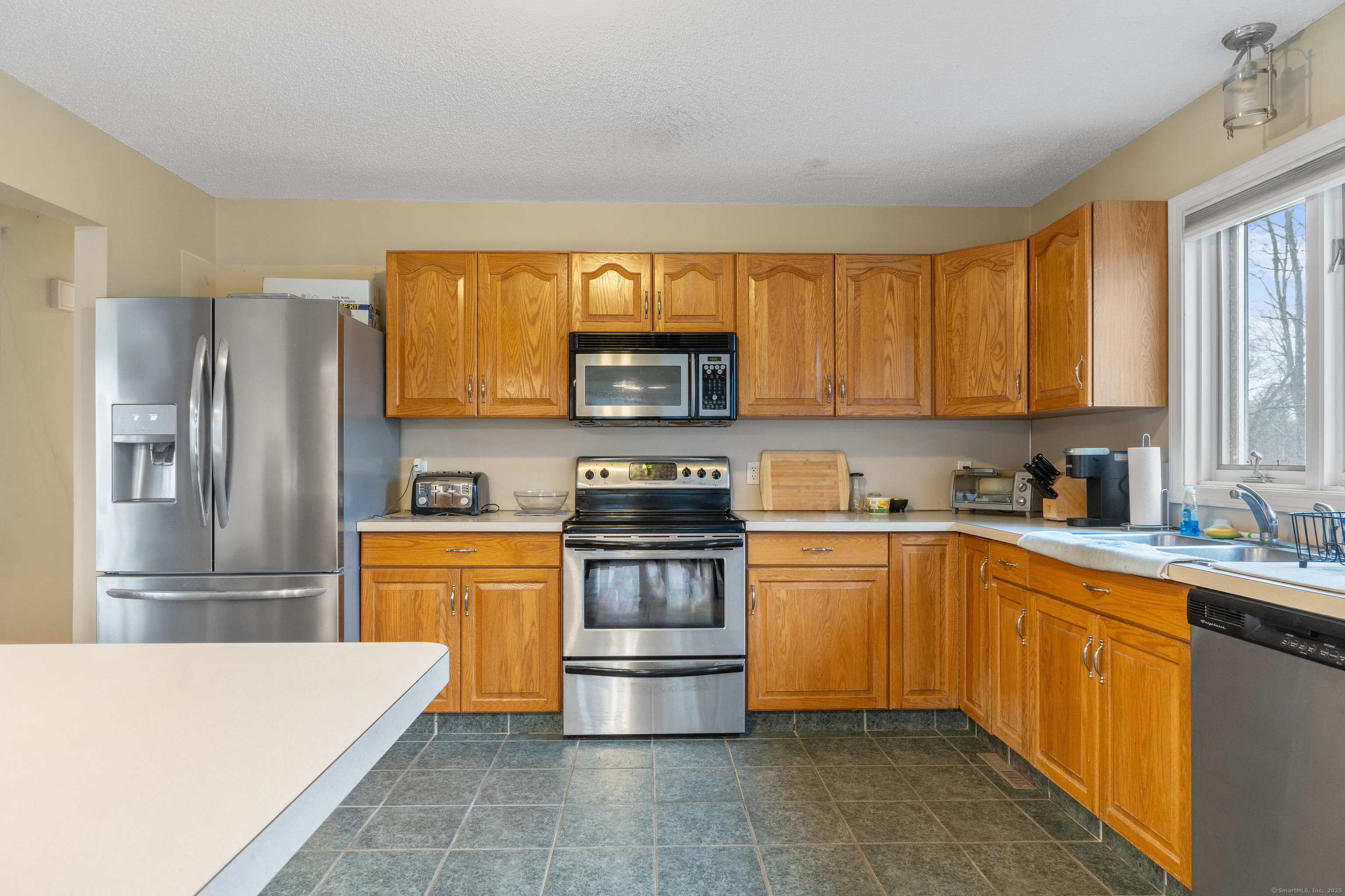 10 Mill Road, North Branford, Connecticut image 5