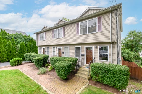 Photo of 612 Black Rock Turnpike #612, Fairfield, CT 06825 (MLS # 24209105)