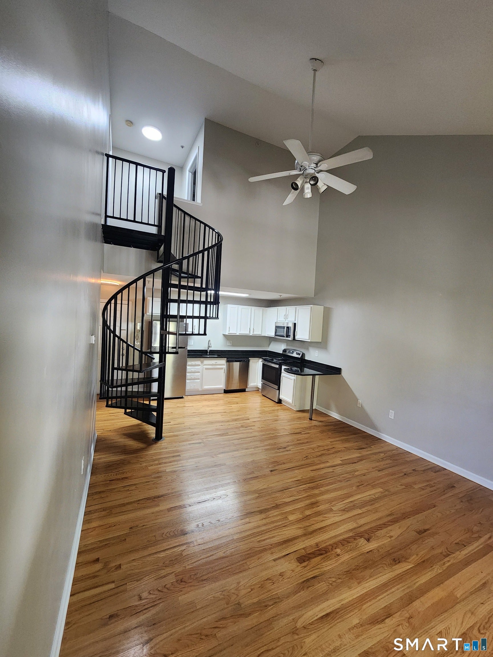 670 Boston Post Road 11