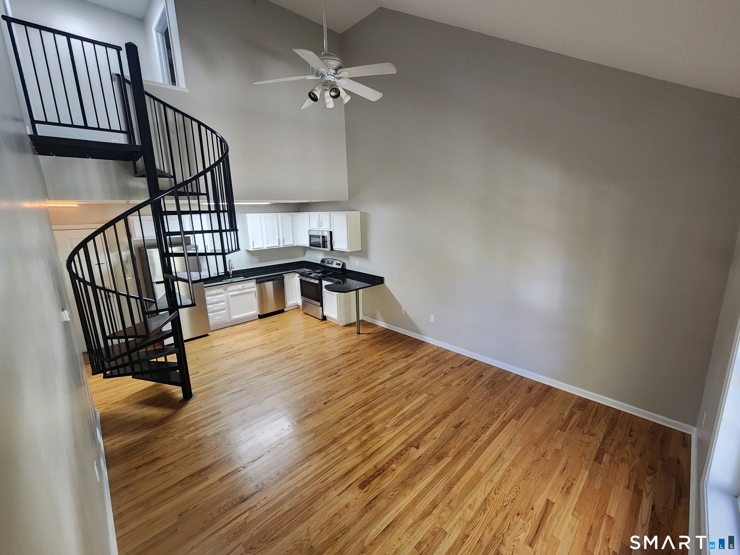 670 Boston Post Road 11