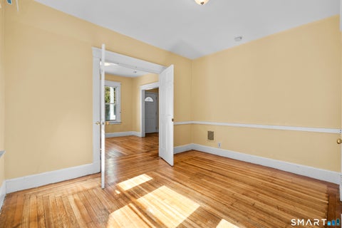 Tiny photo for 855 Woodward Avenue #1st Flr, New Haven, CT 06512 (MLS # 24208983)