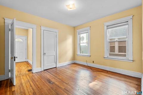 Tiny photo for 855 Woodward Avenue #1st Flr, New Haven, CT 06512 (MLS # 24208983)