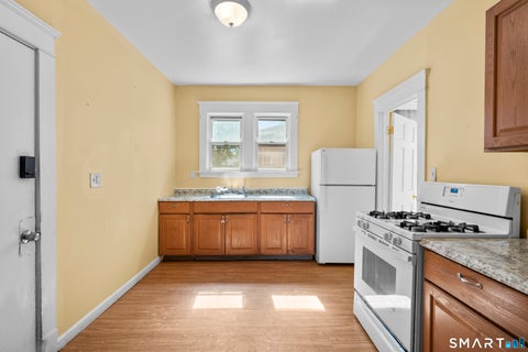 Tiny photo for 855 Woodward Avenue #1st Flr, New Haven, CT 06512 (MLS # 24208983)