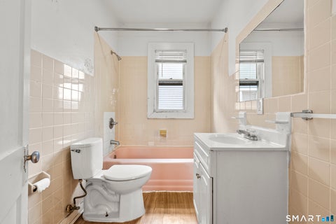 Tiny photo for 855 Woodward Avenue #1st Flr, New Haven, CT 06512 (MLS # 24208983)