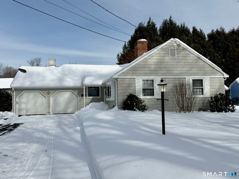 Photo of 24 Elm Street, Wethersfield, CT 06109 (MLS # 24151248)