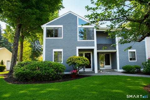 Condo For Sale - 7 Old Mill Court #7<br/> Hartford County, Simsbury, CT 06070