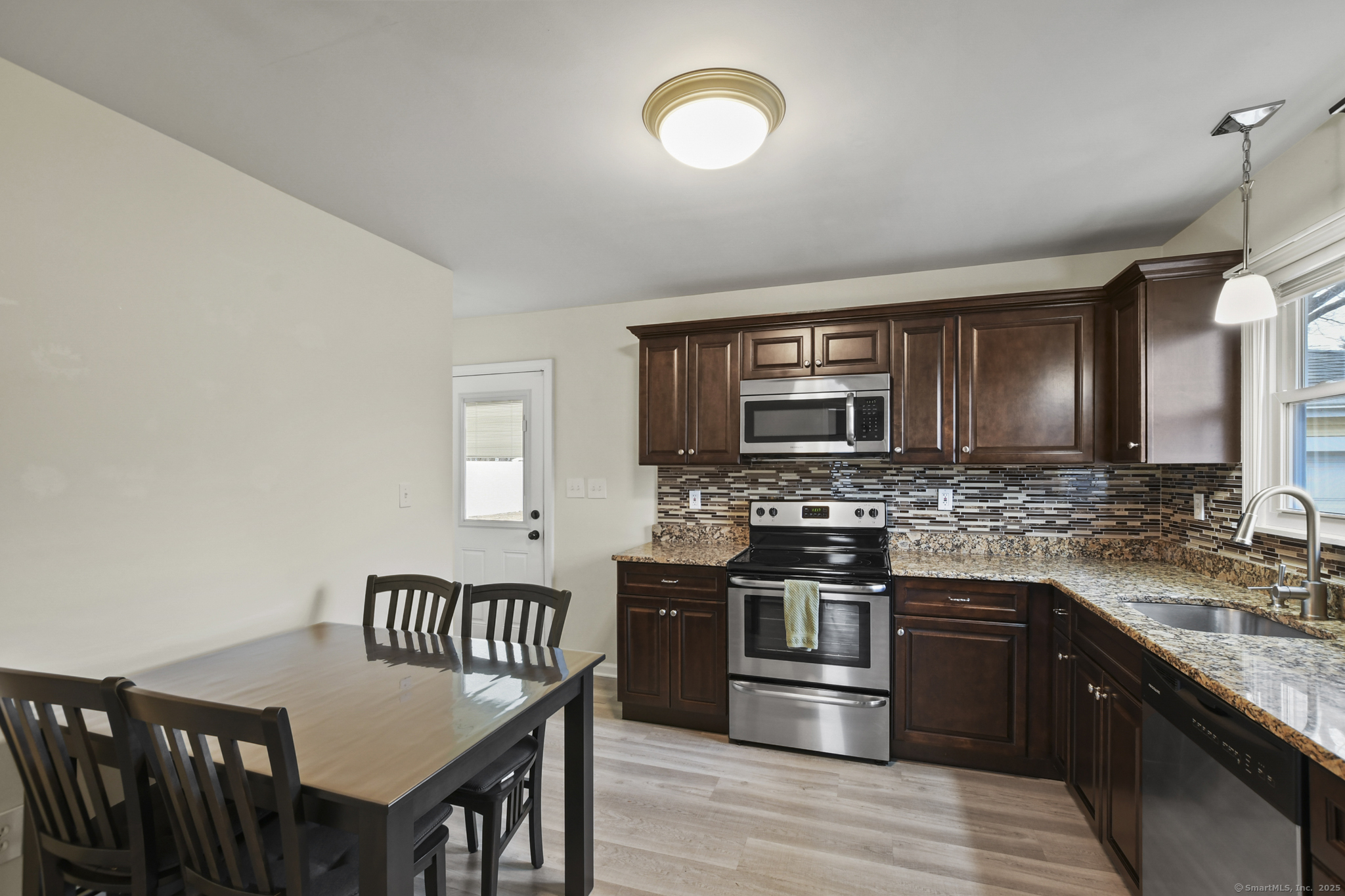 77 Clearview Avenue, Meriden, Connecticut image 10