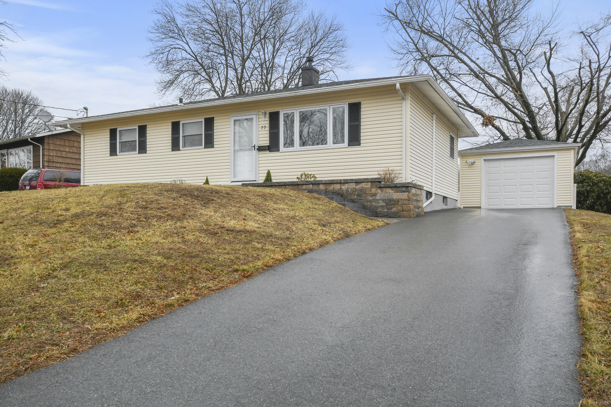 77 Clearview Avenue, Meriden, Connecticut image 2