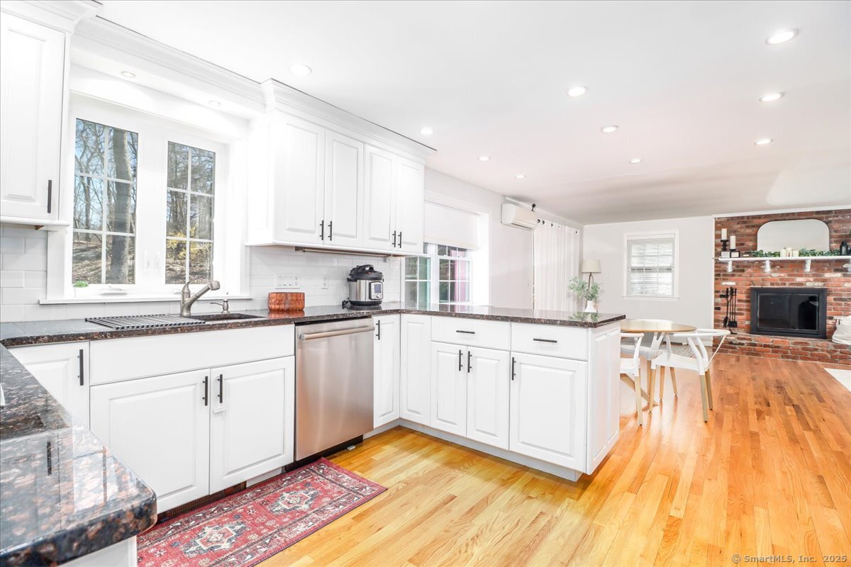 15 Pepperwood Court, Madison, Connecticut image 20