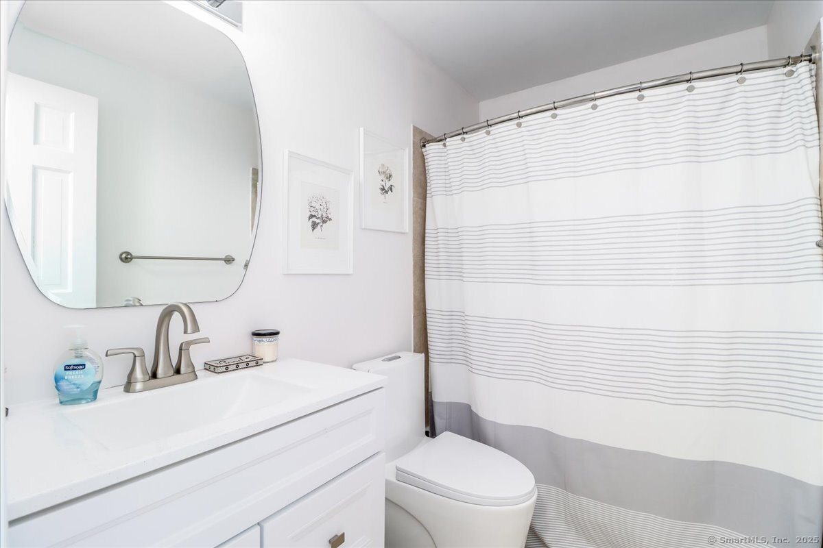 15 Pepperwood Court, Madison, Connecticut image 26