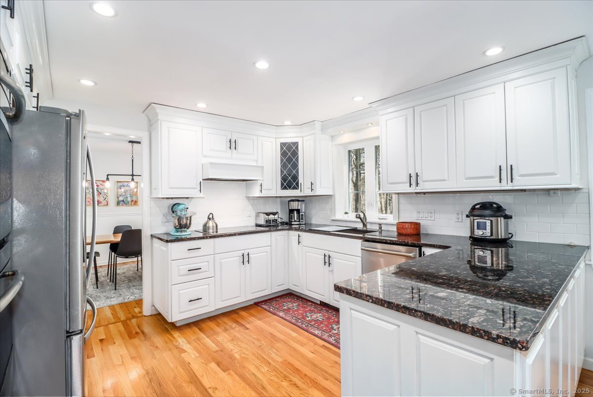 15 Pepperwood Court, Madison, Connecticut image 17