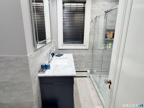 Tiny photo for 165 Fountain Street #APT A1, New Haven, CT 06515 (MLS # 24159410)