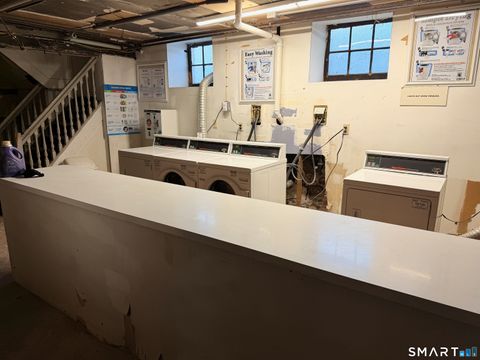 Tiny photo for 165 Fountain Street #APT A1, New Haven, CT 06515 (MLS # 24159410)