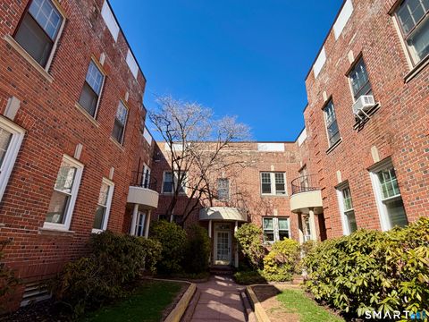 Tiny photo for 165 Fountain Street #APT A1, New Haven, CT 06515 (MLS # 24159410)