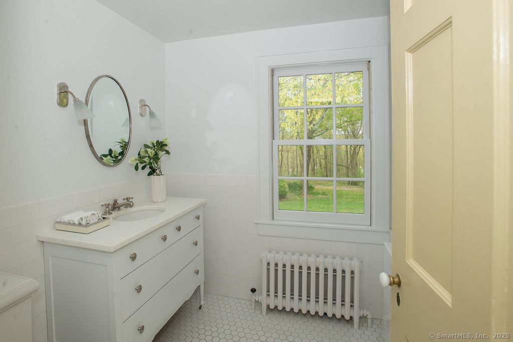 57 Richards Lane, New Canaan, Connecticut image 24