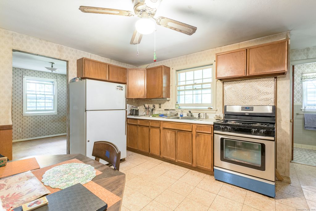 Photo of 100 Prospect Street, Glastonbury, CT 06033 (MLS # 24134924)