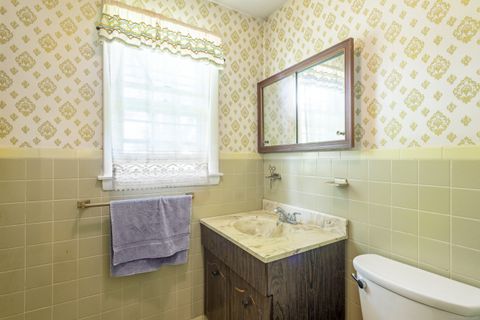 Tiny photo for 100 Prospect Street, Glastonbury, CT 06033 (MLS # 24134924)