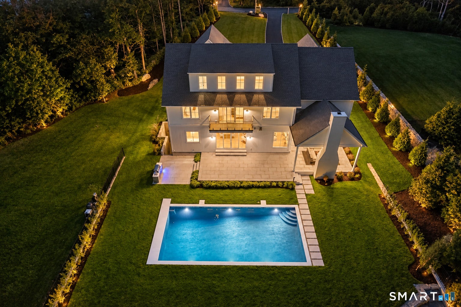 13 Edgemarth Hill Road