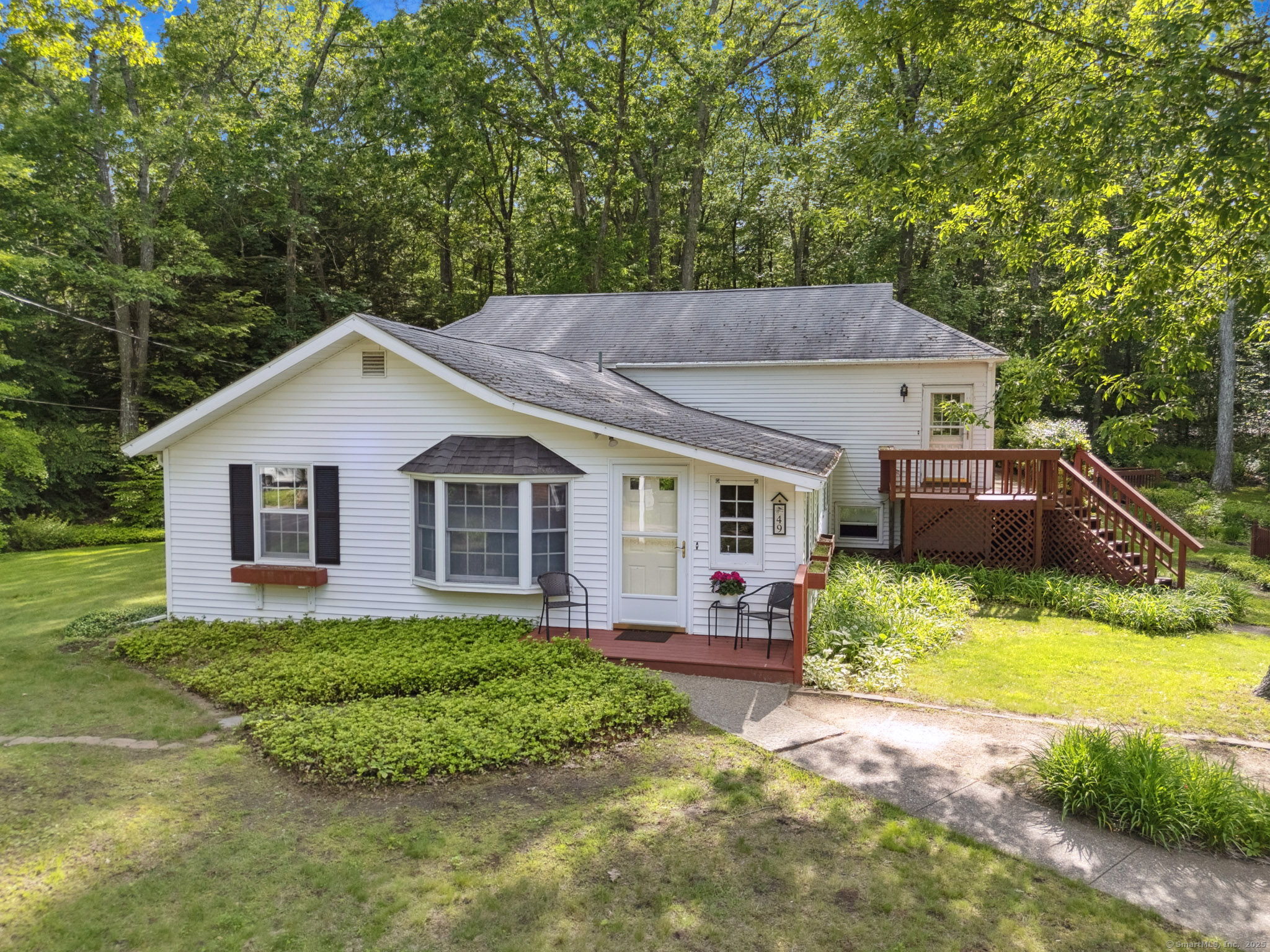 Property for Sale at Longwood Drive, East Haddam, Connecticut - Bedrooms: 4 
Bathrooms: 3 
Rooms: 8  - $431,900