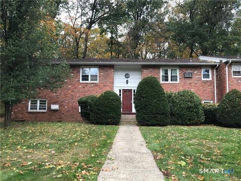 Condo For Rent - 1123 Waterbury Road #2A<br/> Cheshire, CT 06410