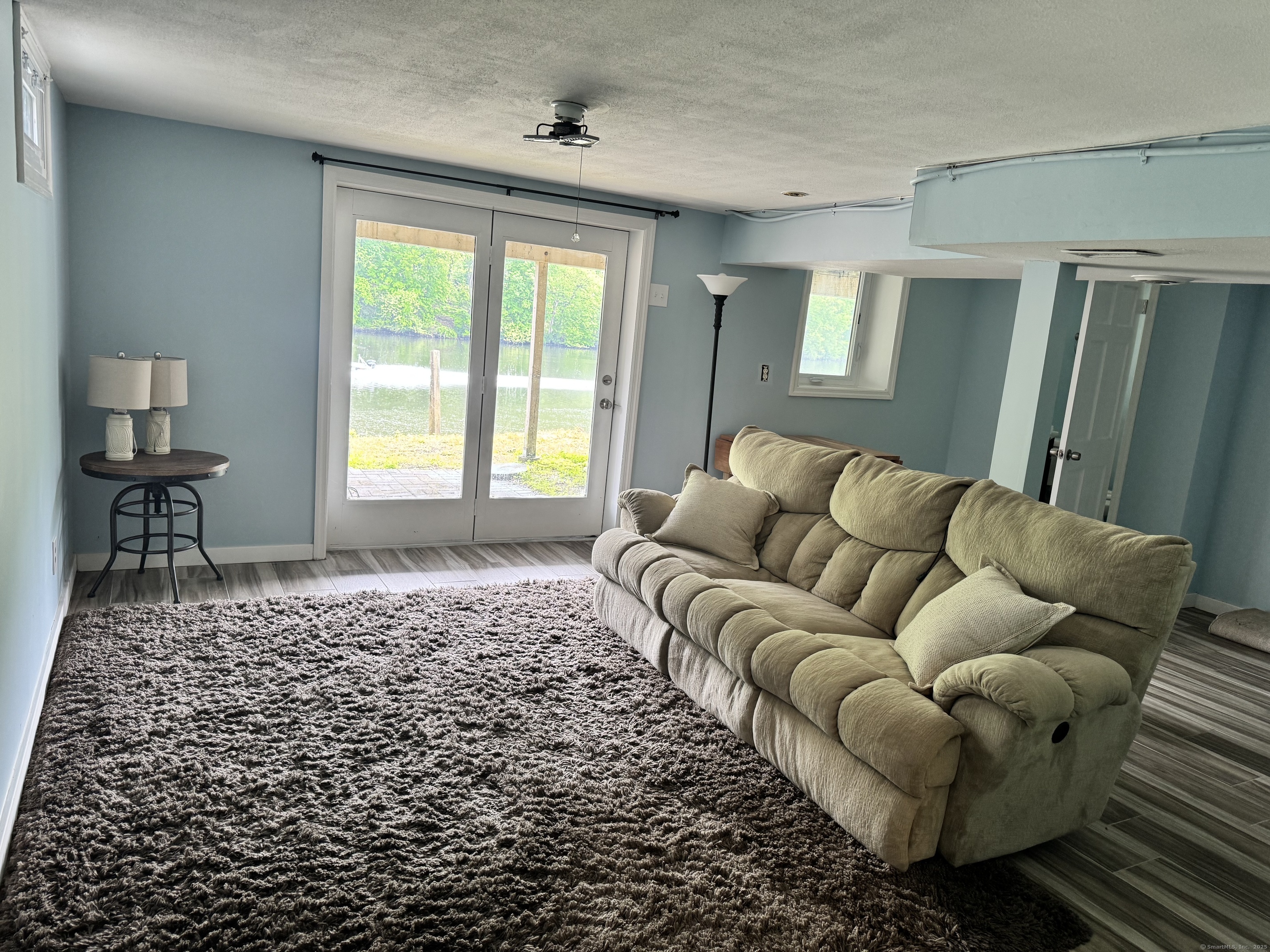 Newtown, Connecticut 06482, United States, 4 Bedrooms Bedrooms, ,3 BathroomsBathrooms,Residential,Active,99022