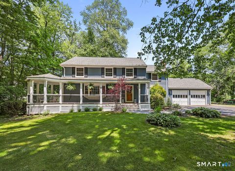 Photo of 8 Ann Mar Lane, Simsbury, CT 06070 (MLS # 24174567)