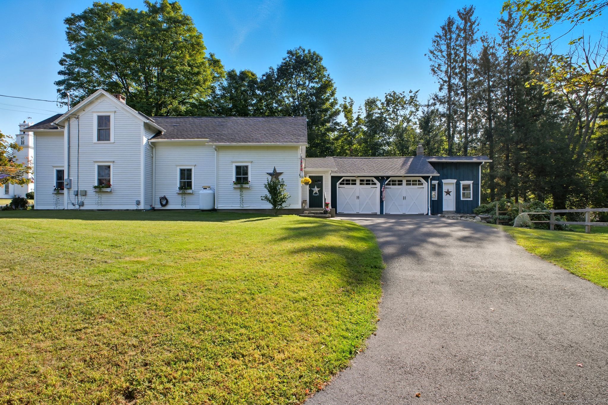 Hartland, Connecticut 06027, United States, 3 Bedrooms Bedrooms, ,2 BathroomsBathrooms,Residential,Pending,211983