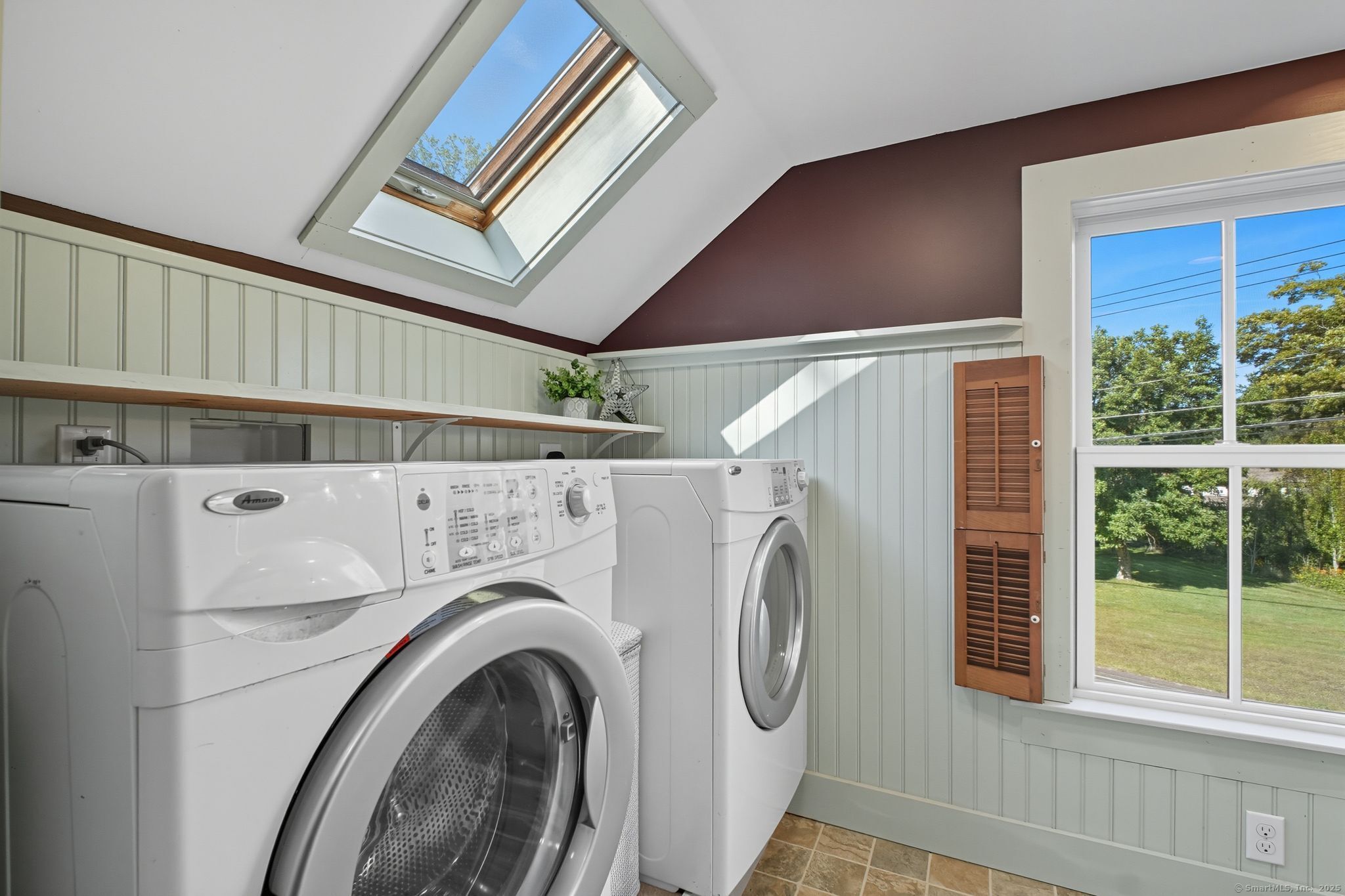 Hartland, Connecticut 06027, United States, 3 Bedrooms Bedrooms, ,2 BathroomsBathrooms,Residential,Pending,211983