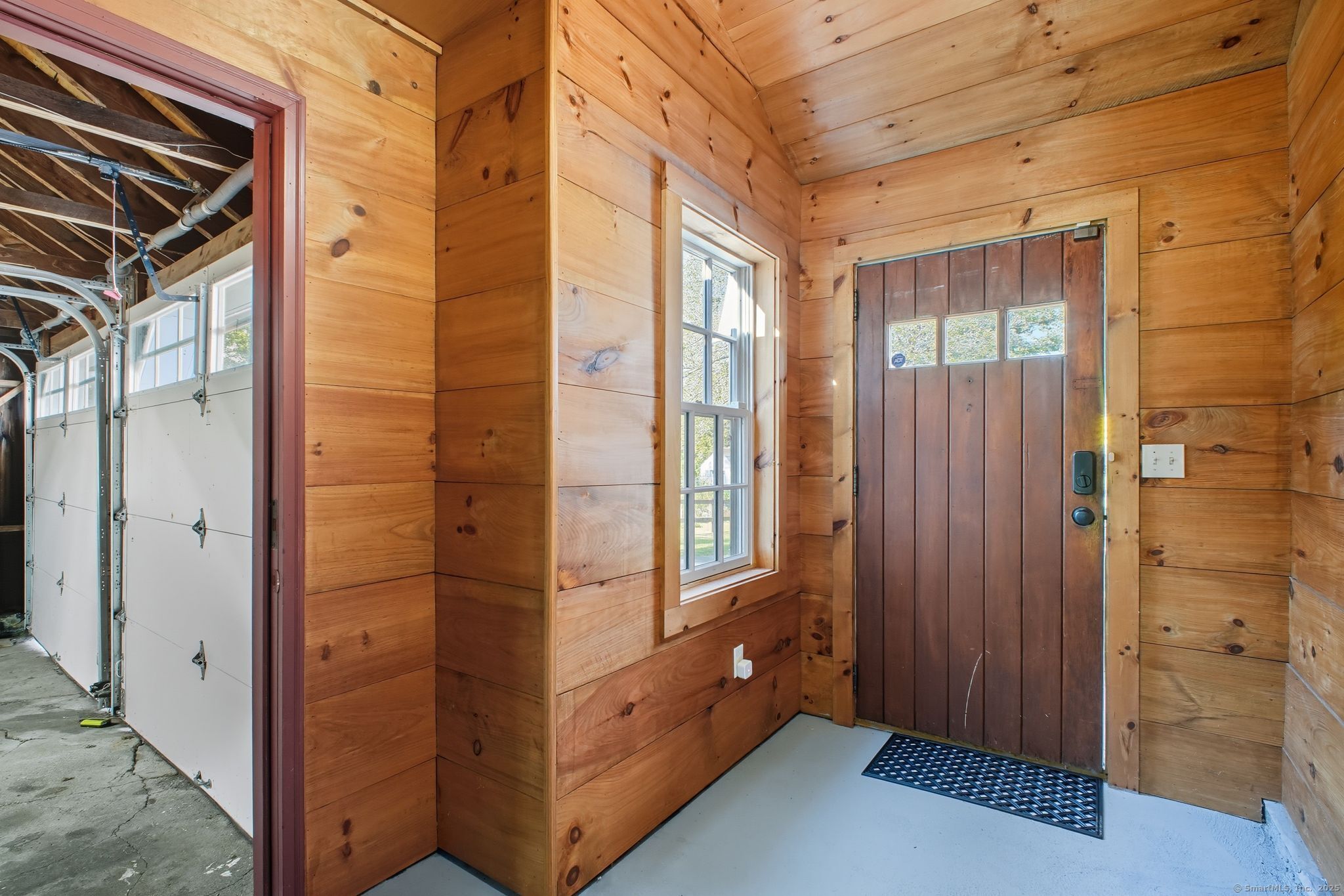 Hartland, Connecticut 06027, United States, 3 Bedrooms Bedrooms, ,2 BathroomsBathrooms,Residential,Pending,211983