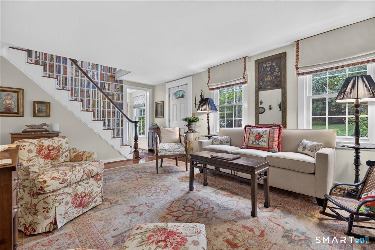 65 West Shepard Avenue