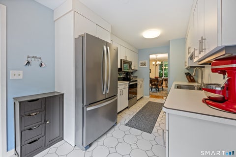 Tiny photo for 13 Morgan Place #13, Avon, CT 06001 (MLS # 24203996)