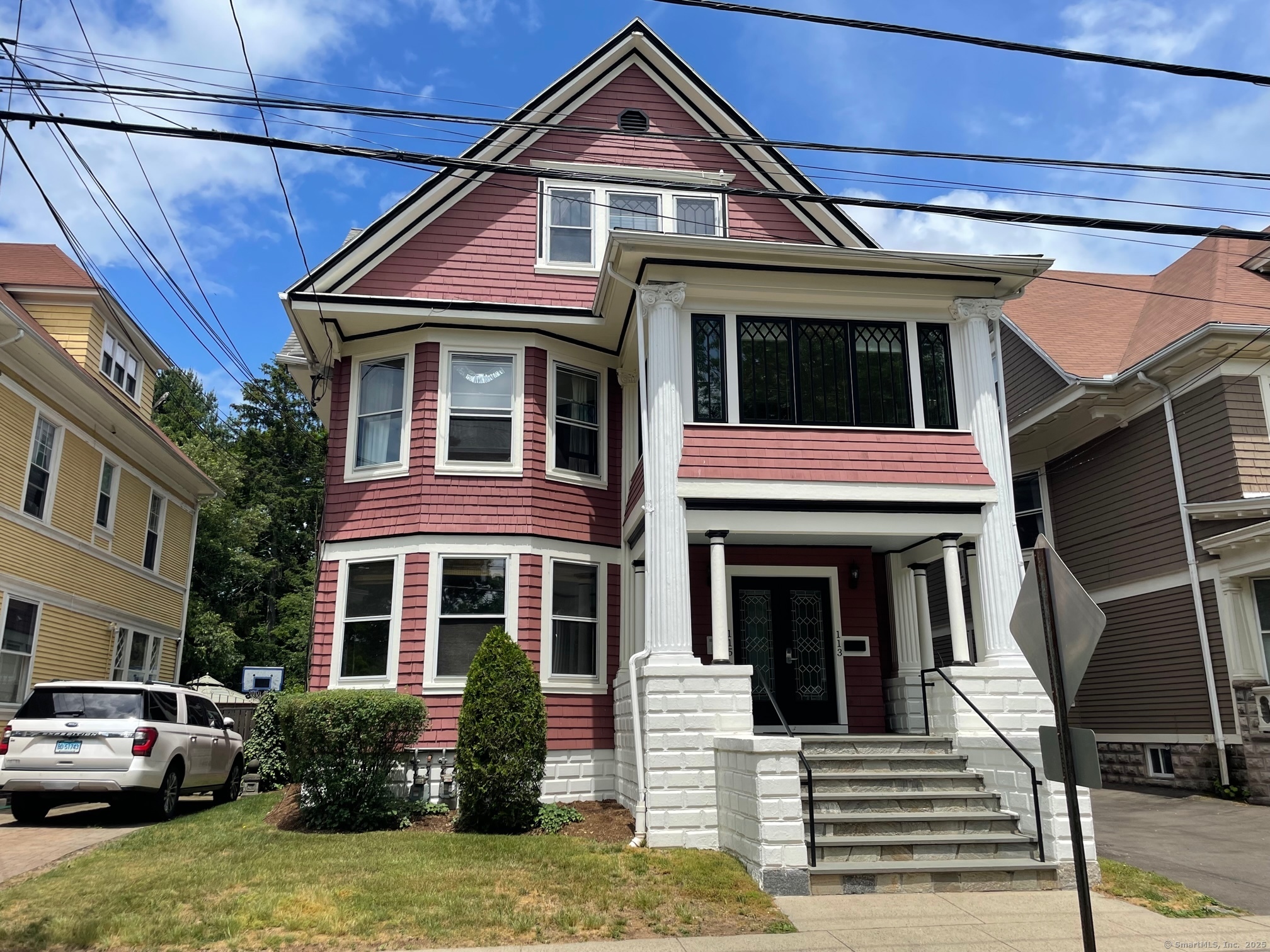 Canner Street 1, New Haven, Connecticut - 3 Bedrooms  
2 Bathrooms  
7 Rooms - 