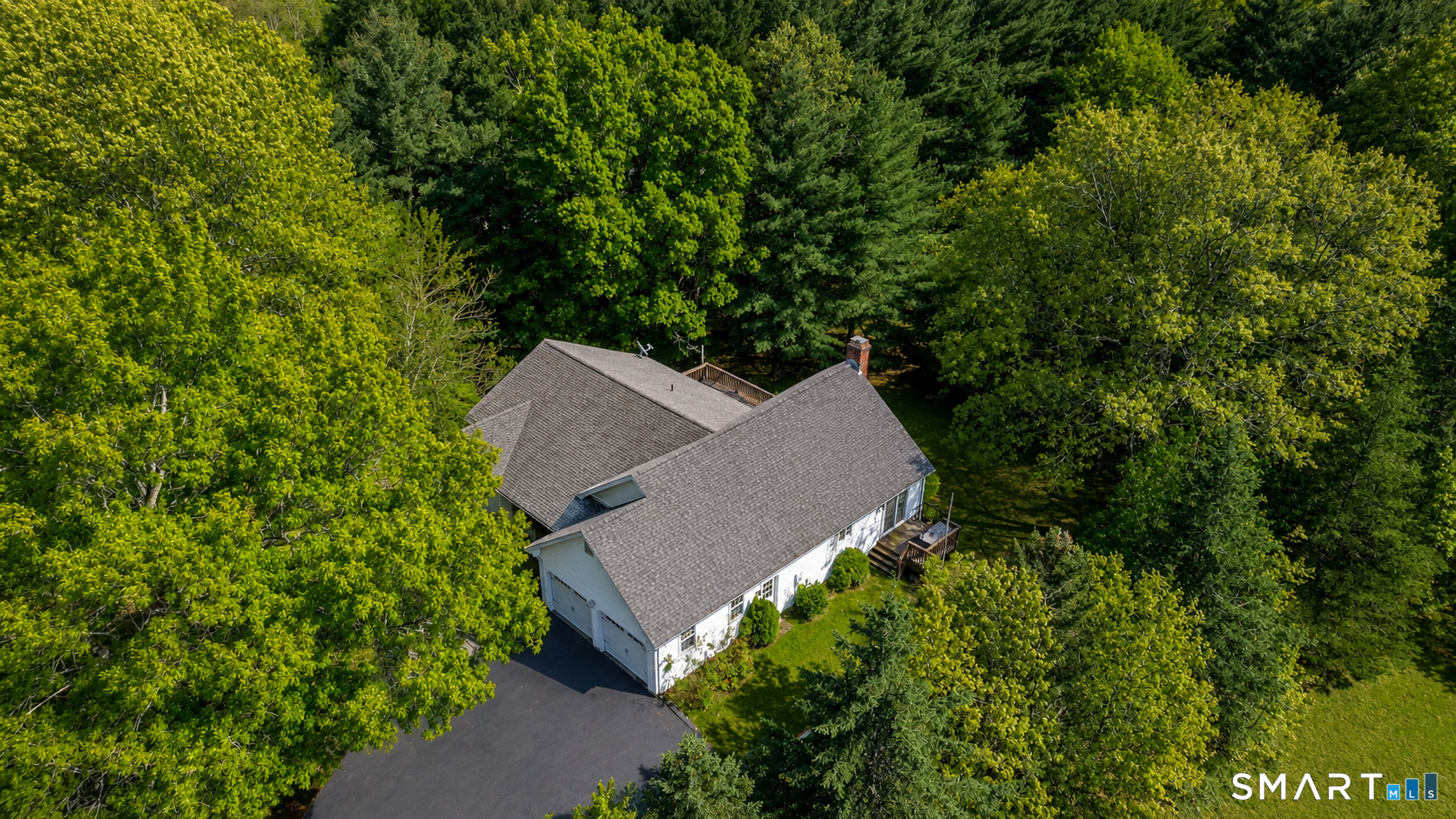 2050 Poquonock Avenue