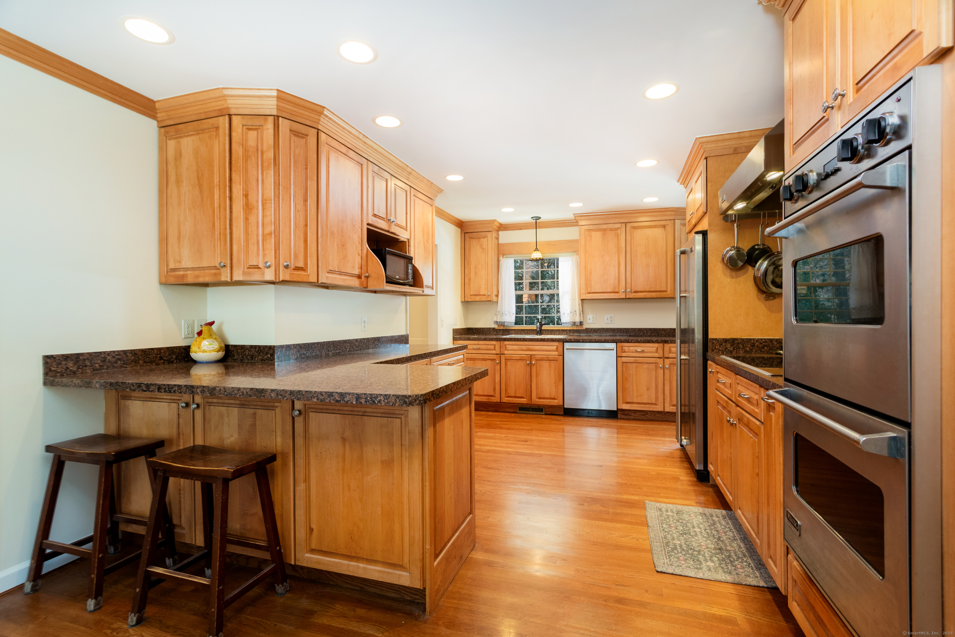 89 Breezy Hill Road, Stamford, Connecticut image 9