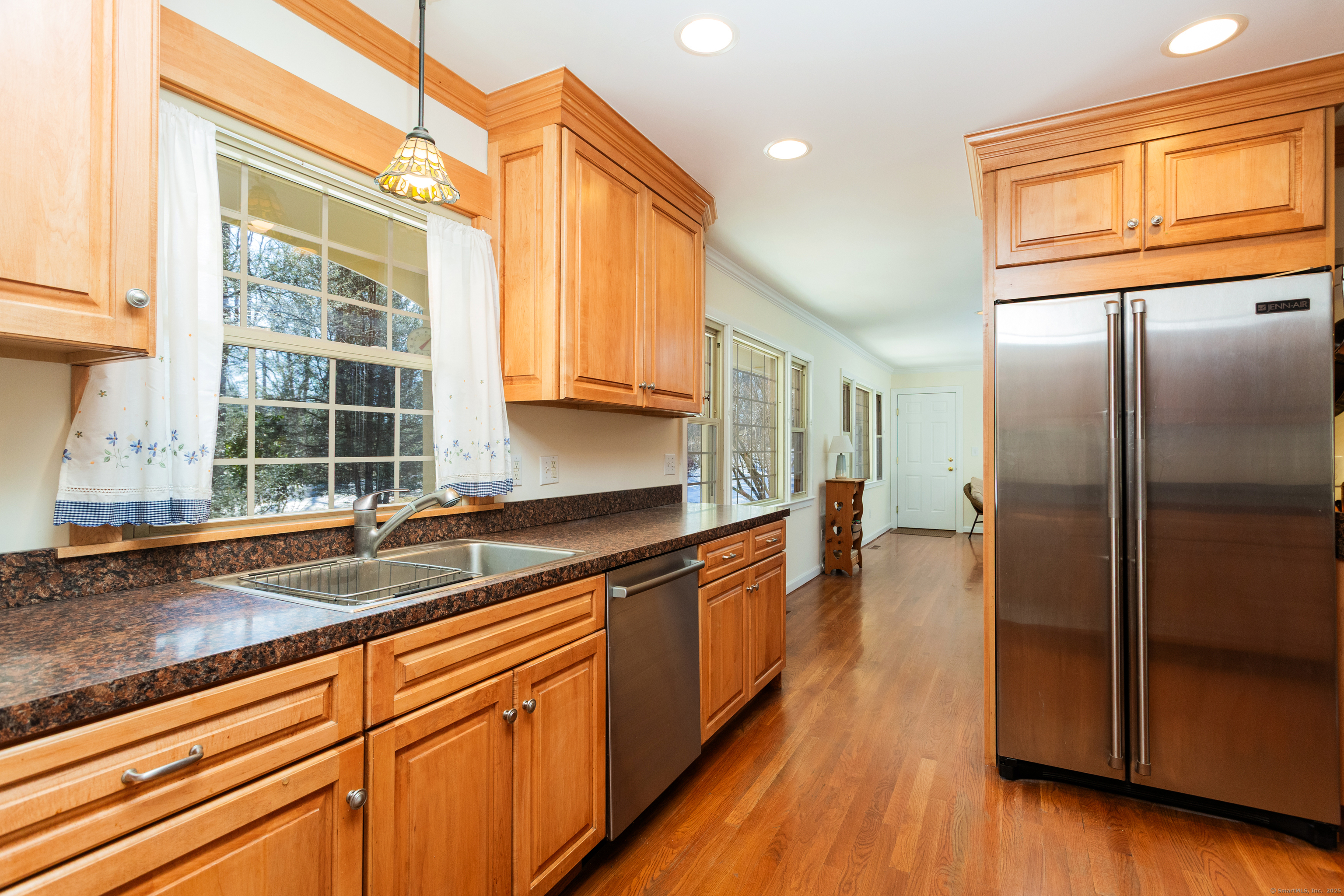 89 Breezy Hill Road, Stamford, Connecticut image 6