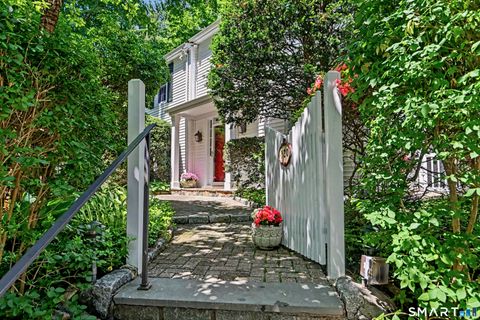 Photo of 320 Ingleside Drive, Stamford, CT 06903 (MLS # 24166711)