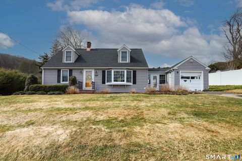 8 Housman Street Danbury CT 06810